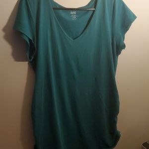 👶 🔴2 for$25🎗Old Navy Maternity shirt